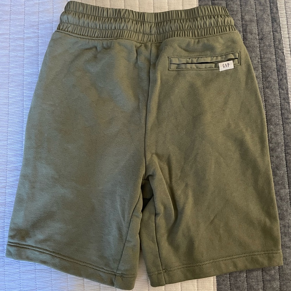 Boys S (6-7) Gap Shorts